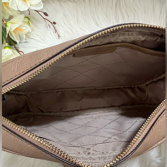 NWT⭐️ MICHEAL KORS BAG - Picture 4 of 6